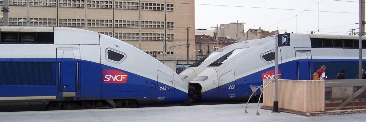 Observations on life, love and LAT (Living Apart&nbsp;Together)